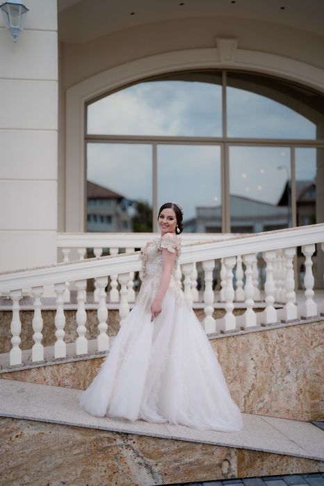 Rochie de  mireasă cu corset la spate