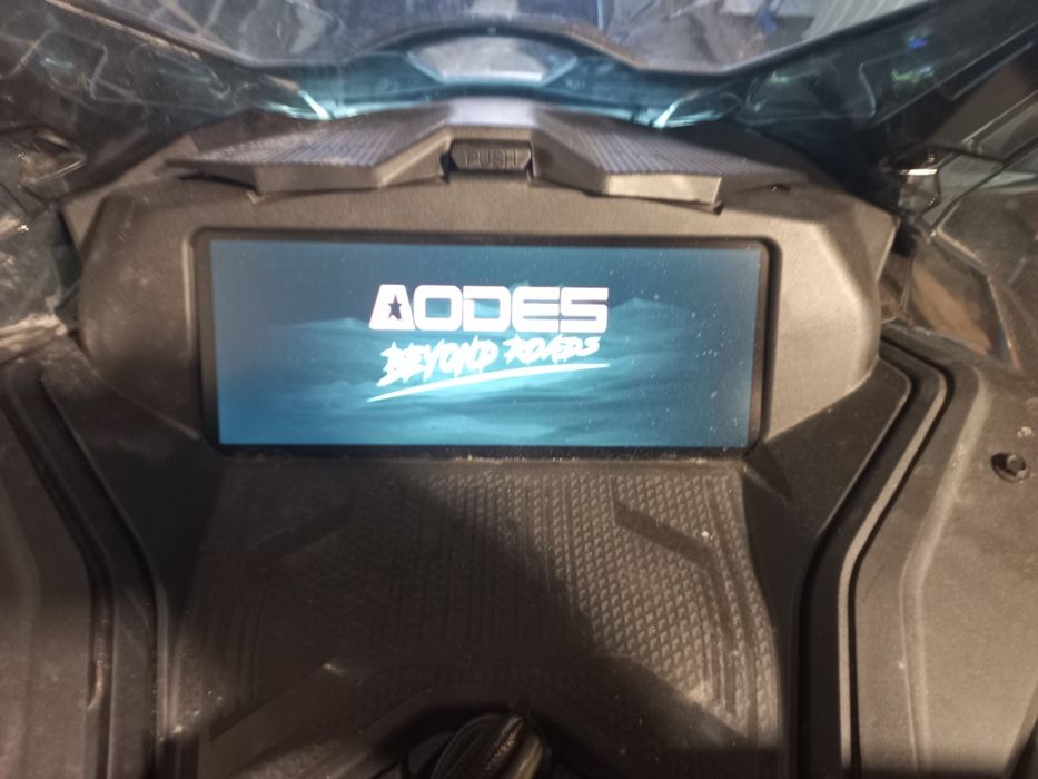 Продам снегоход AODES