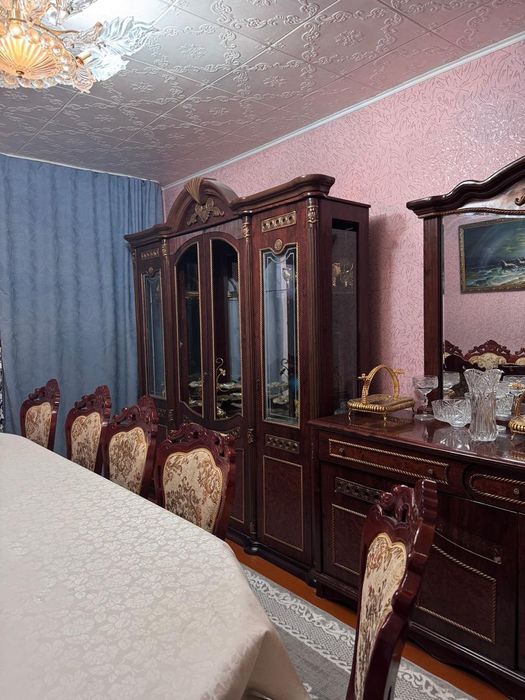 Продаётся Сетенка и комод