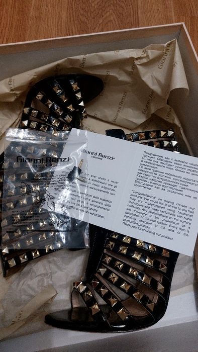 Продам офигенные летние босоножки