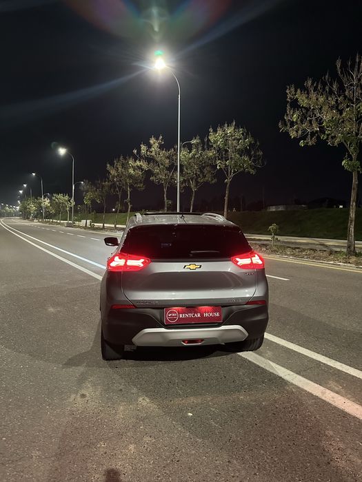 Rent car прокат автомобилей Tracker Premier