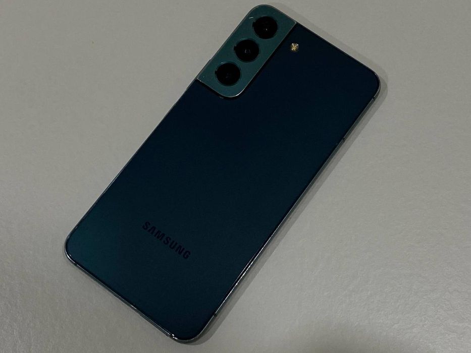 Обменяю Samsung S22 8/128