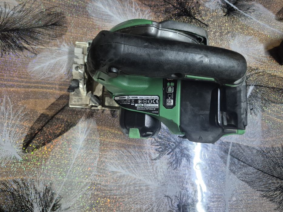 Circular HIKOKI c 18 DBL
Șlefuitor cu excentr
