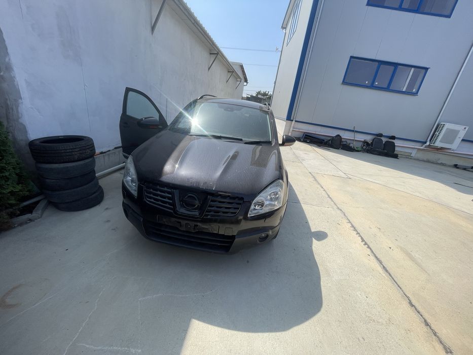 Nissan Qashqai на части