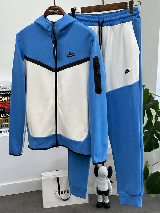 Екипи Nike Tech Fleece