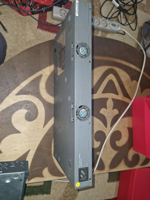 Сетевые коммутаторы Cisco Catalyst 2960 и HP ProCurve 2708