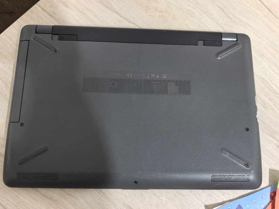 Лаптоп HP 250 G6