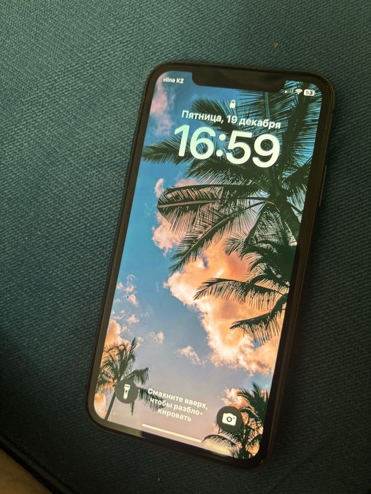 Продам телефон iphone 11 128гб