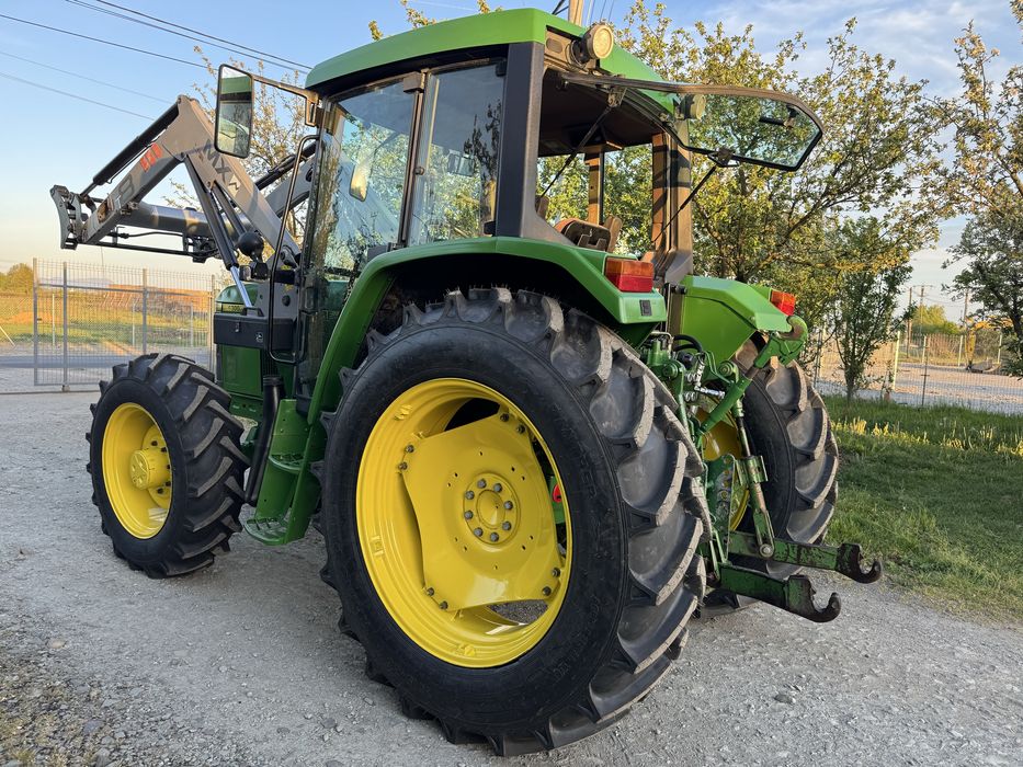 Tractor John Deere 6300 Cu Încărcător Frontal