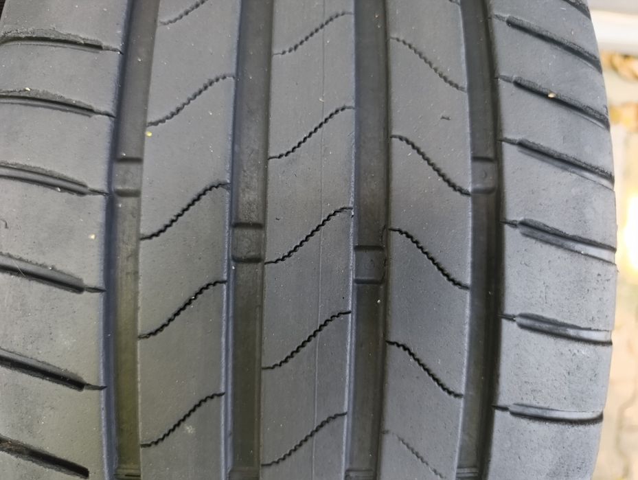 Anvelope de vara 235 55 17 Bridgestone dot 2023