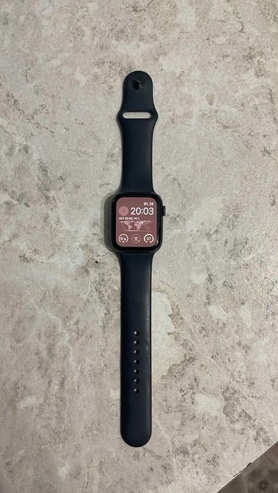 Продам Часы Apple watch Se