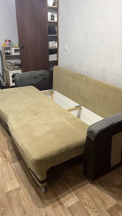 Продам диван б/у. Самовывоз