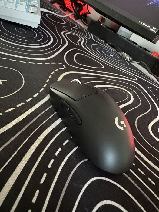 Мышь Logitech Pro X Superlight черный