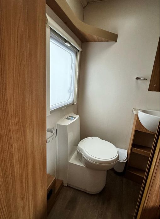 Inchiriere rulota cu 2 zone si cu AC