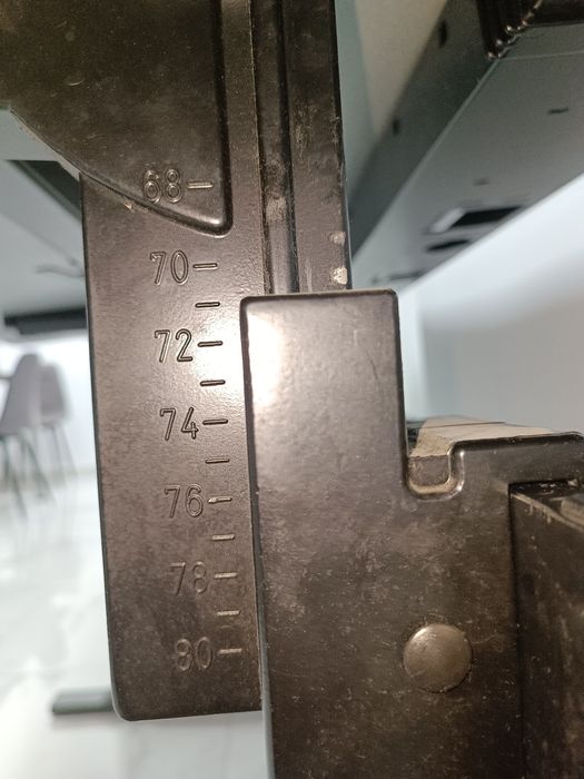 Birou 180cm, reglabil manual pe înălțime intre 68-80 cm