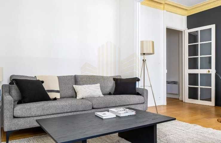 Дава се под наем Двустаен апартамент в Пловдив, Център - 46 кв.м за 204 € - Снимка #2