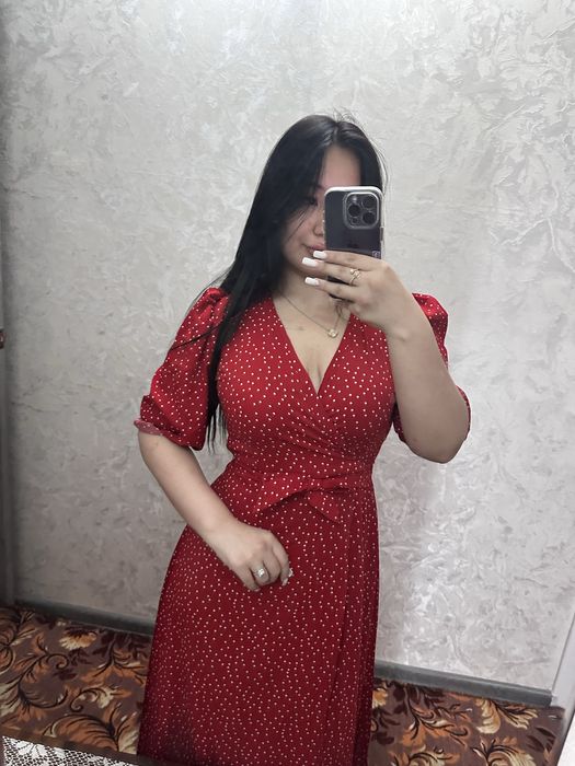 Женгственное и красивое платье)