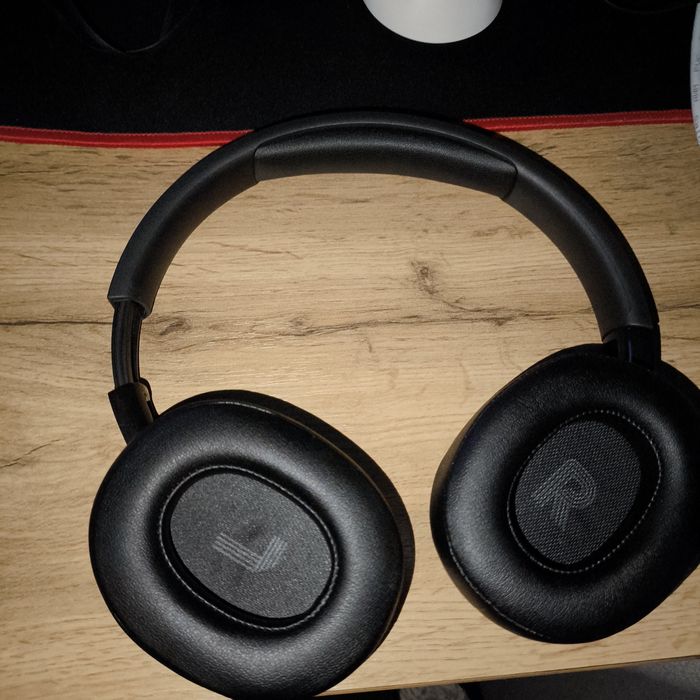 продаю JBL tune 720BT