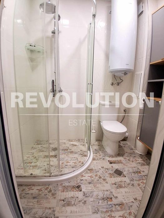 Дава се под наем Двустаен апартамент в Варна, Център - 60 кв.м за 700 € - Снимка #6