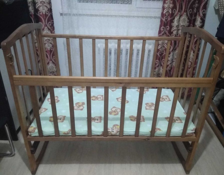 Отдам  бесплатно кровать-манеж