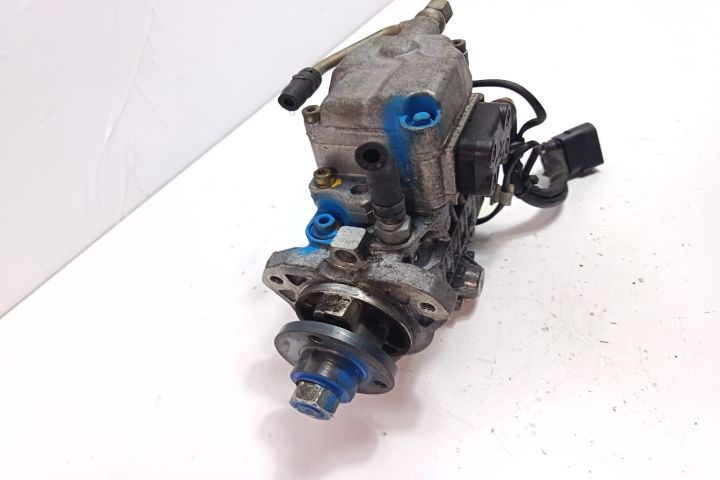 Pompa injectie 038130107B Seat Ibiza a 2-a generatie (facelift)