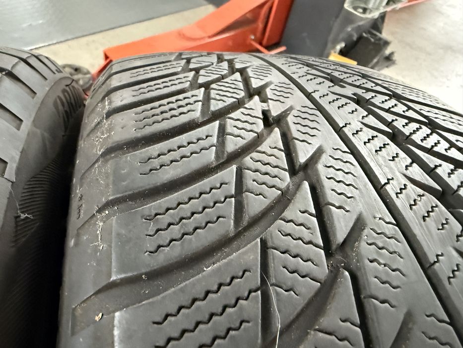 4бр. ЗИМНИ ГУМИ 195/55R/16 -BRIDGESTONE- DOT:3619-5.2мм.* 50€ за 4бр *