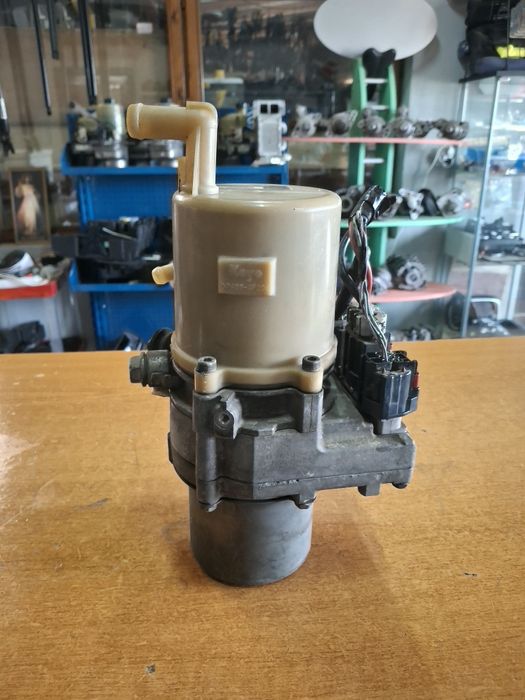 Pompă servodirecție  Mazda 3 2003-2009