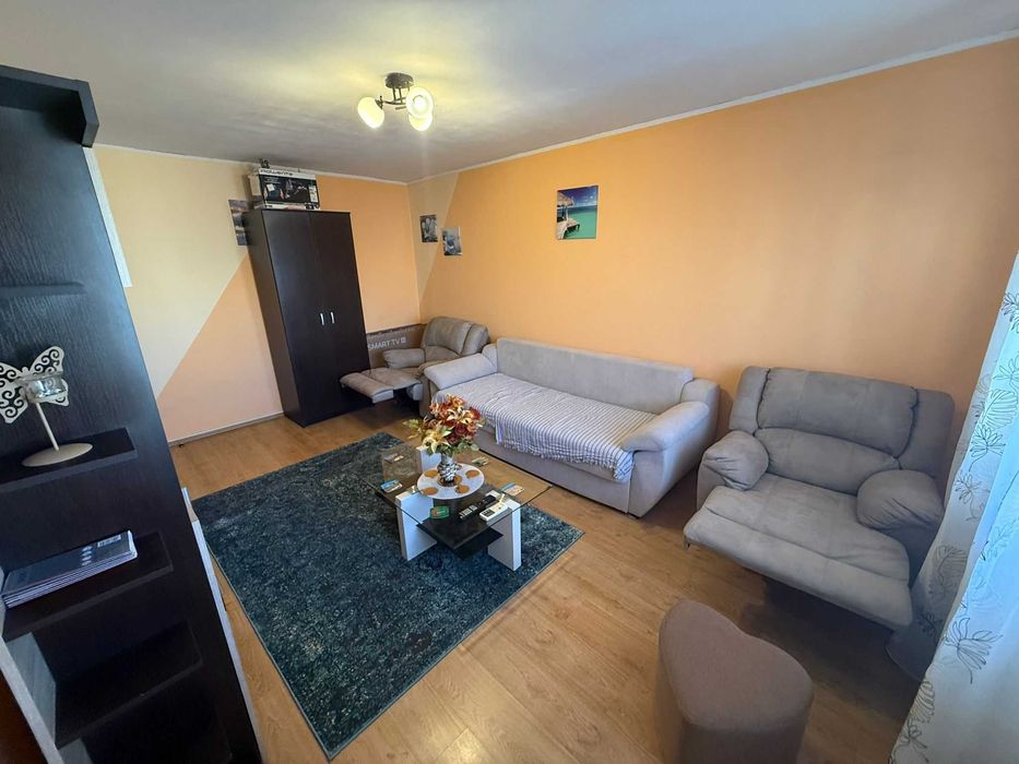RAHOVA Pecineaga - Inchiriez Apartament 2 Camere DE VIS, 56mp Decomandat (direct proprietar)- Luminos si Linistit
