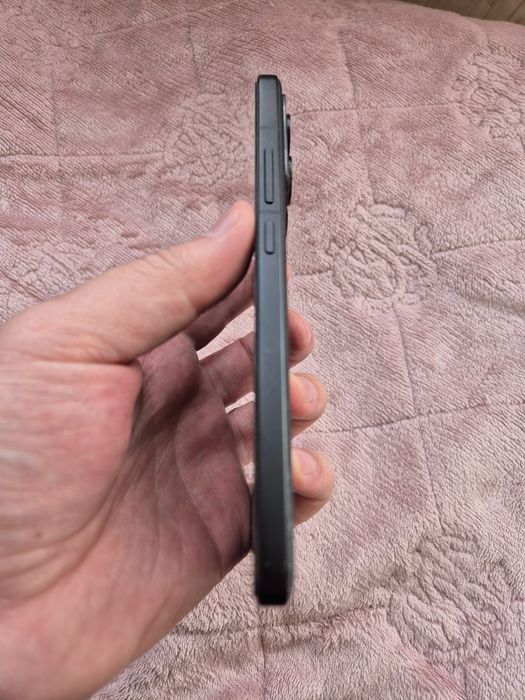 Poco F6 Pro 12/512 гб (8Gen2)