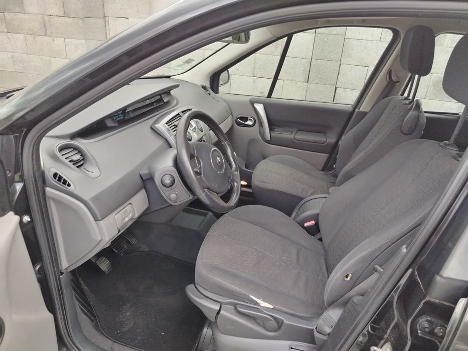 Vând Renault Scenic 1,9 Diesel