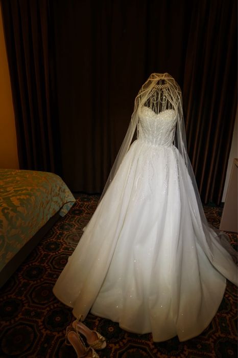 Rochie de mireasa cu toate accesoriile