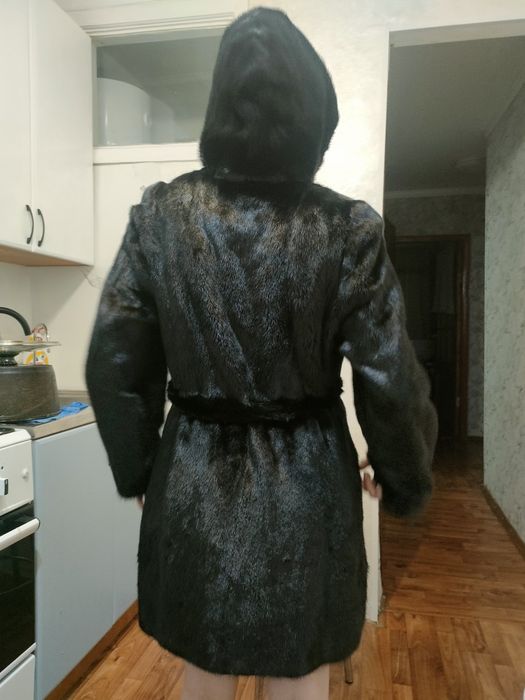 Продам норкувую шубу