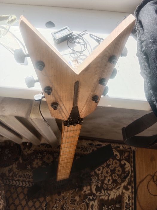 Продам электрогитару Washborn handmade