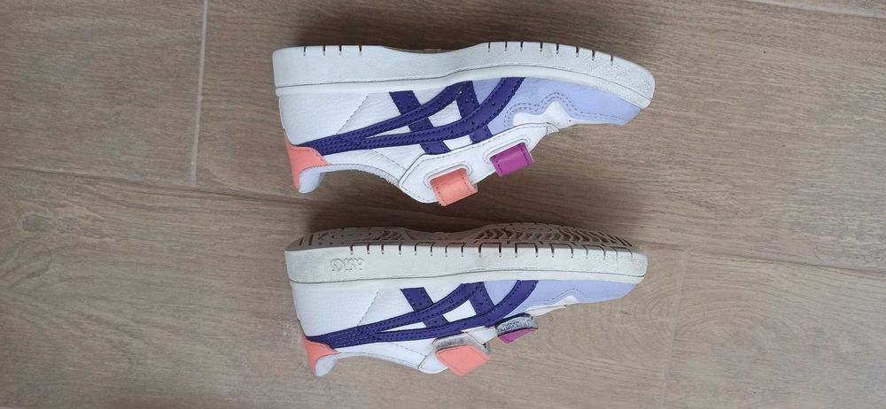 ASICS номер 28,5