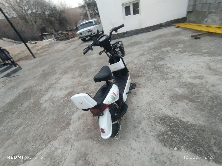 Скутер сатылады 40 к дәңгәлі берем