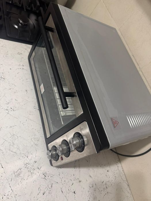 Продам настольную электрическую печь