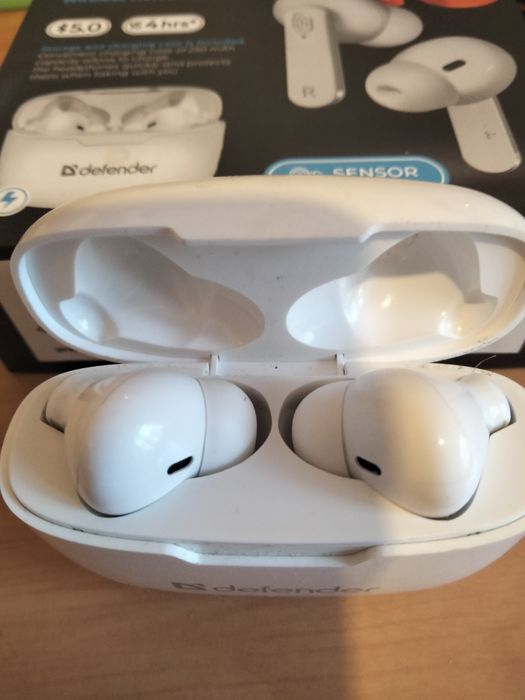 Продам наушники беспроводные