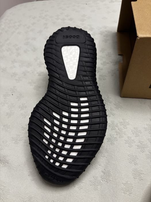 Yeezy 350 V2 MX ROC