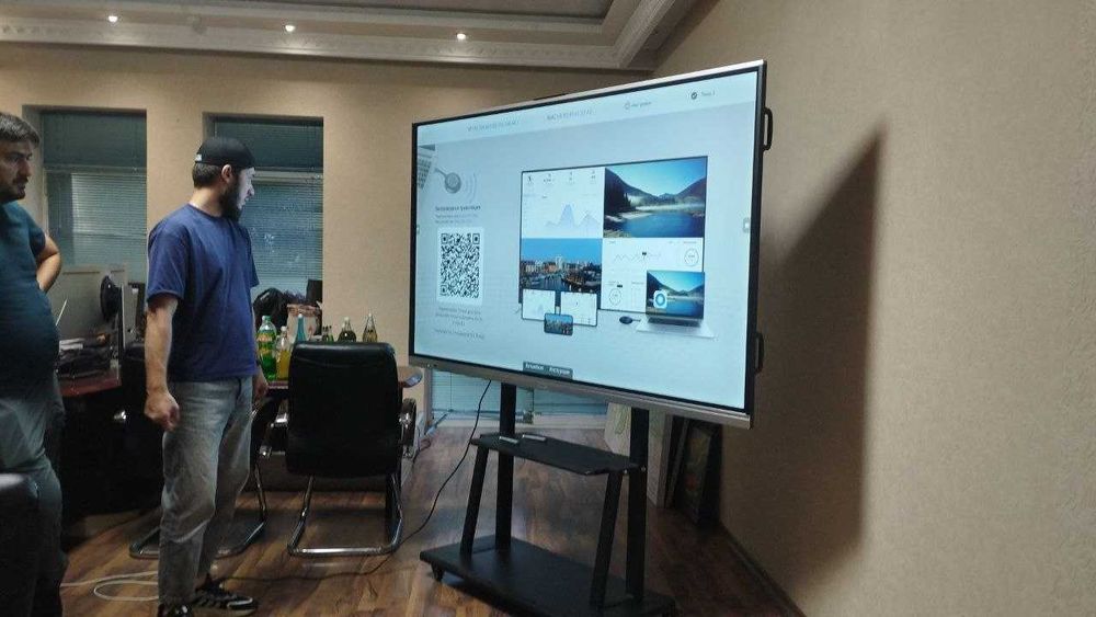 Интерактивная панель STUDIYMAX 65/75 4K СЕНСОР ДОСКА все есть