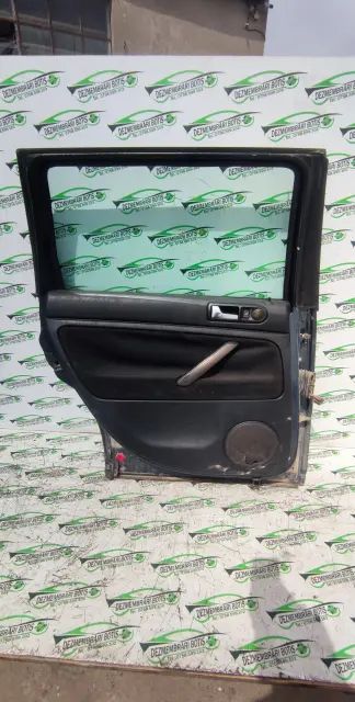 Usa / Portiera spate stanga Volkswagen VW Passat 2000