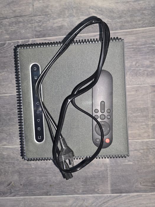 Проектор D6000 Simplebeam