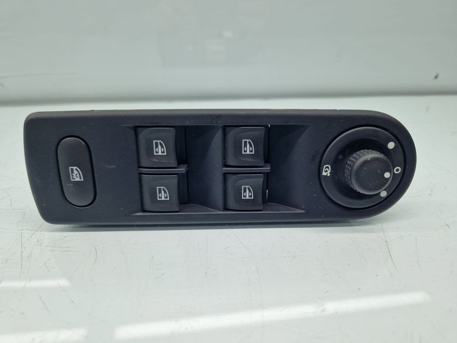 Butoane comanda geamuri sofer Renault Clio 4 [Fabr 2012-2020] 25411330