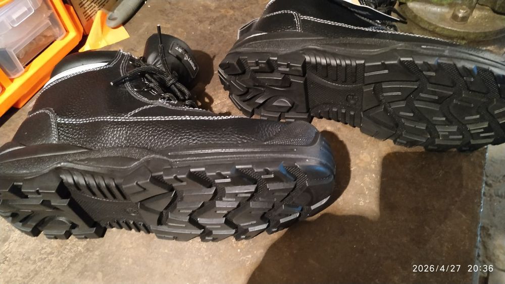 Рабочие ботинки продам