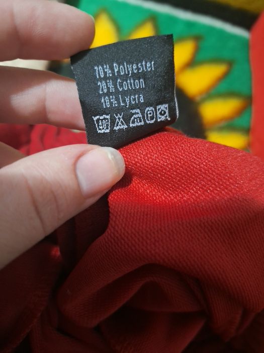 Pantaloni de sport roșii