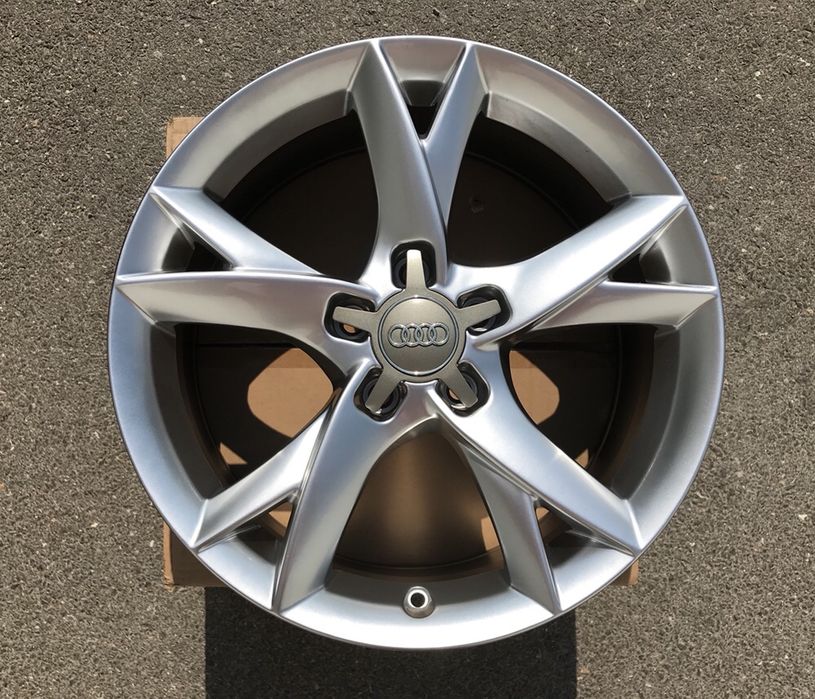 Джанти за Ауди А3 А4 Audi S3 17 цола 5Х112 С6 С лайн фейс РС 5 ротор R