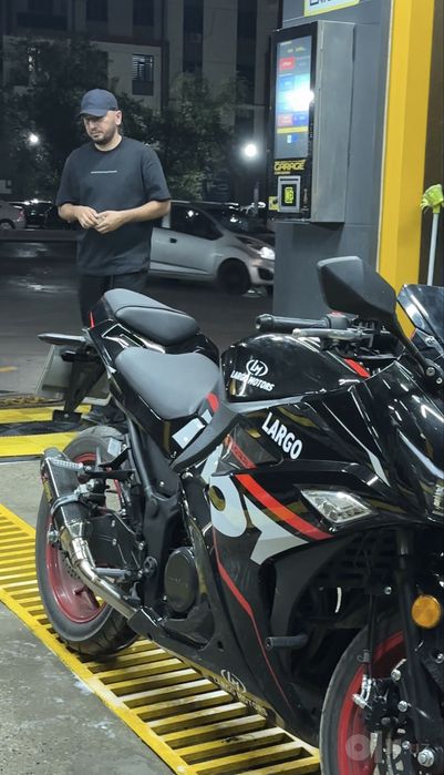 MOTO Largo moto 2025