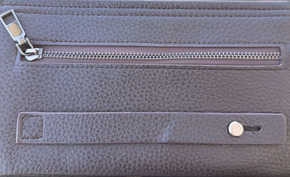 Новий Барсетка сатыладя