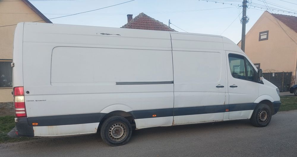 Vând Mercedes Sprinter