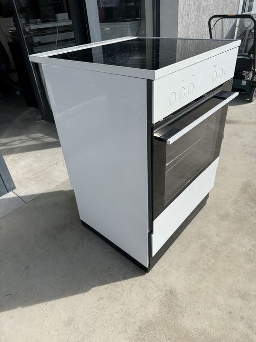 Печка с керамичен плот Gram