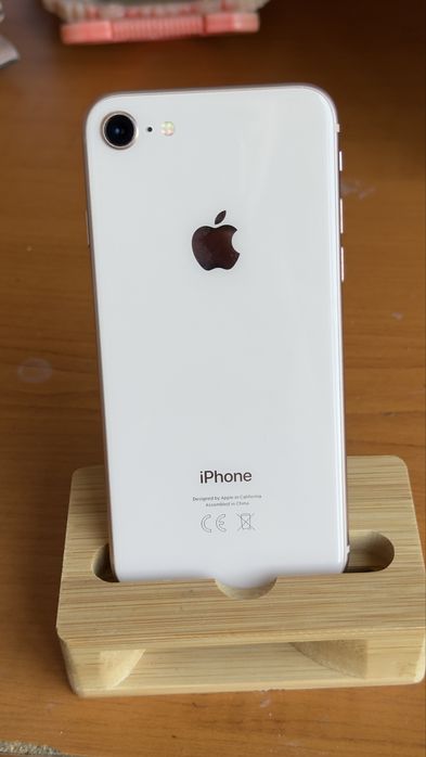 iPhone 8 Gold (Auriu) - 64 GB - Liber de rețea, Baterie 81%